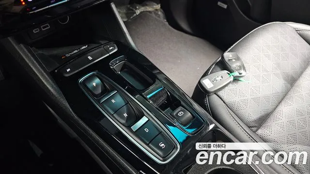 Chevrolet Bolt EV — Фото автомобиля 12