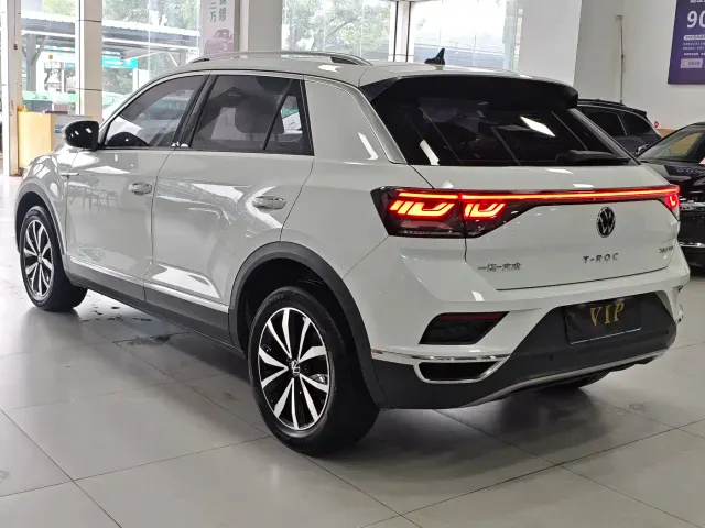 Volkswagen T-Roc — Фото автомобиля 11