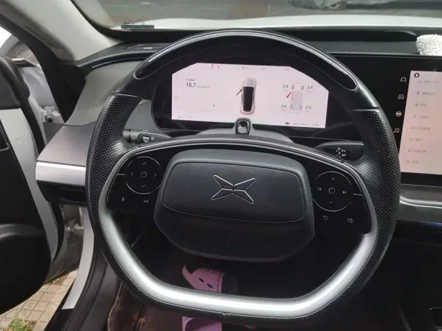 Xpeng P7 — Фото автомобиля 15