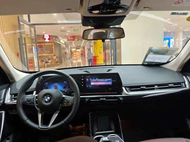 BMW X1 — Фото автомобиля 5