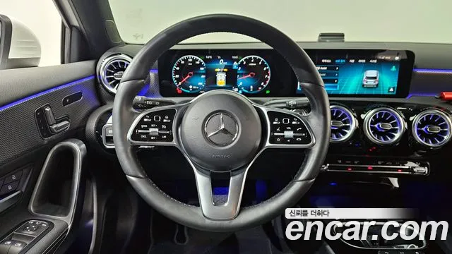 Mercedes-Benz A-Class — Фото автомобиля 13