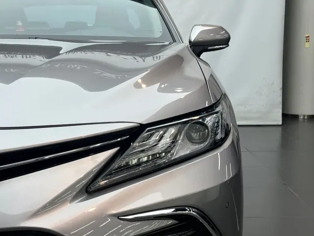 Toyota Camry — Фото автомобиля 2