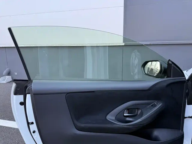 Toyota GR YARIS — Фото автомобиля 12