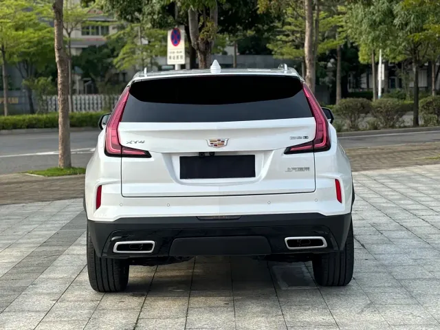 Cadillac XT4 — Фото автомобиля 5