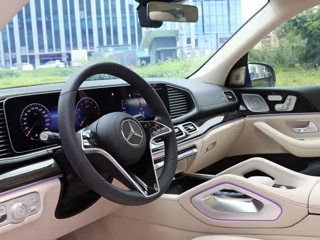 Mercedes-Benz GLE-Class — Фото автомобиля 14