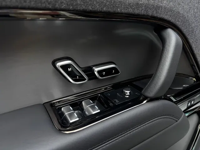 Land Rover Range Rover Sport — Фото автомобиля 20