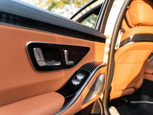 Mercedes-Benz S-Class — Фото автомобиля 12
