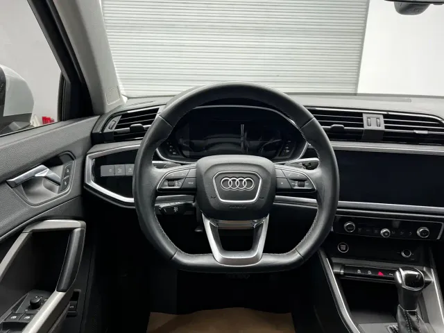 Audi Q3 — Фото автомобиля 9