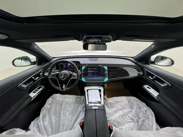 Mercedes-Benz E-Class — Фото автомобиля 6