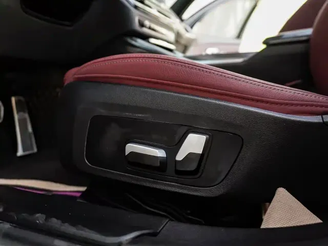 BMW 3 Series — Фото автомобиля 11