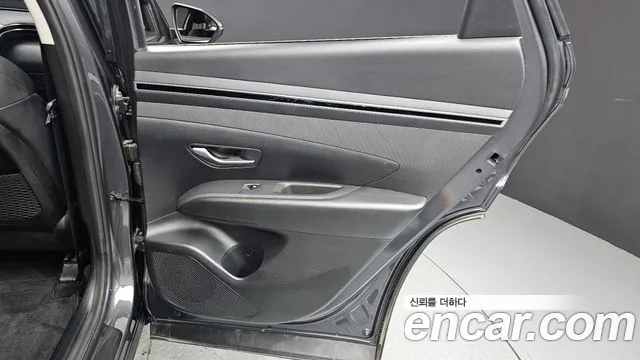 Hyundai Tucson Tucson (NX4) Бензин 1.6 турбо 2WD — Фото автомобиля 25
