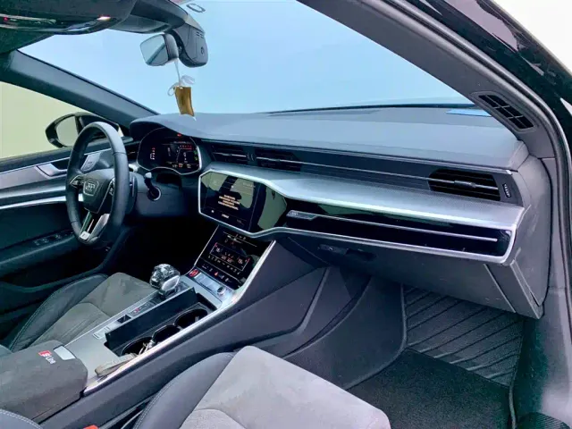 Audi A6L — Фото автомобиля 16