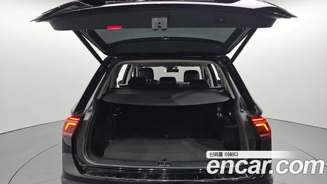 Volkswagen Tiguan — Фото автомобиля 20