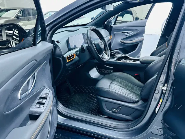 Changan UNI-T — Фото автомобиля 4