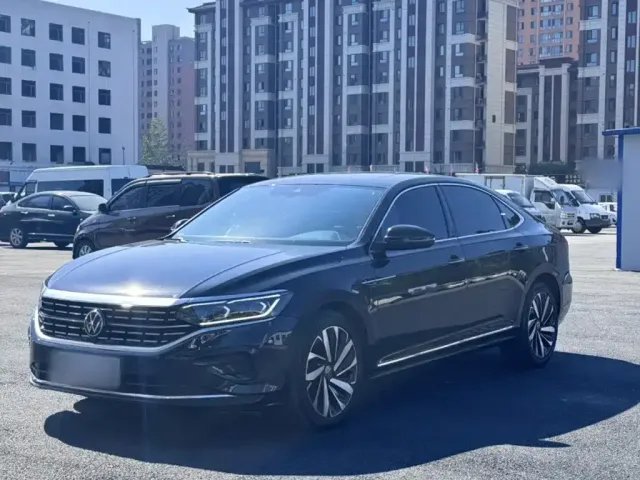 Volkswagen Passat — Фото автомобиля 5