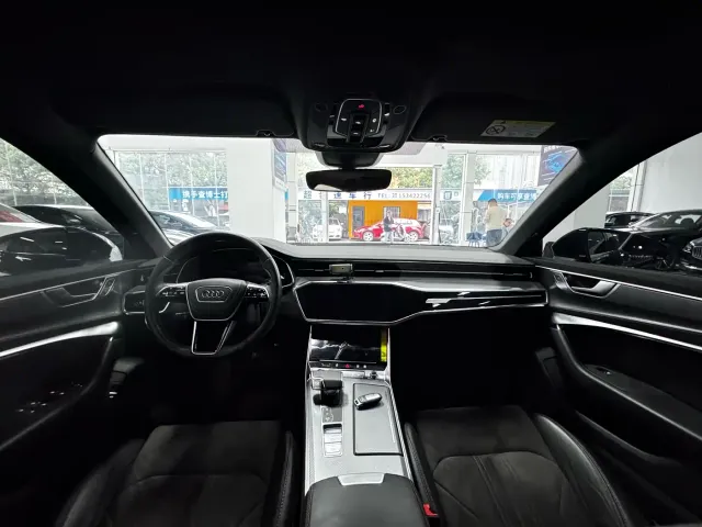 Audi A6L — Фото автомобиля 14
