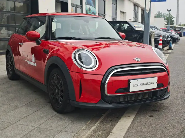 MINI MINI 2022 1.5T ONE — Фото автомобиля 4