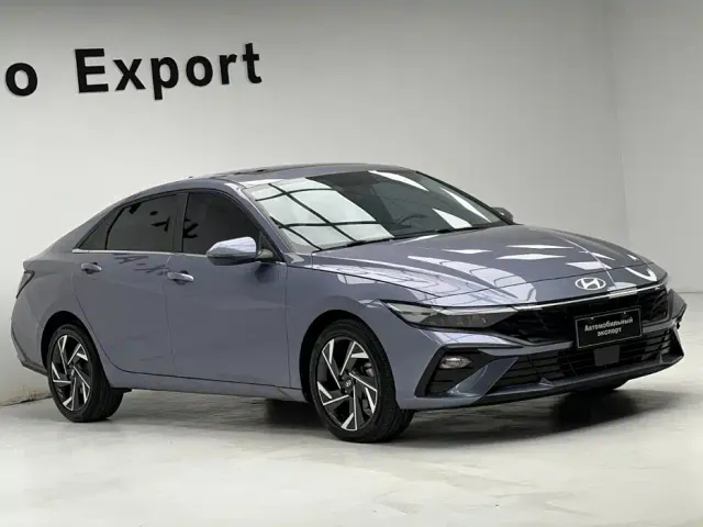 Hyundai Elantra — Фото автомобиля 3