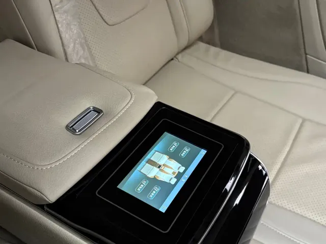 Mercedes-Benz V-Class — Фото автомобиля 11