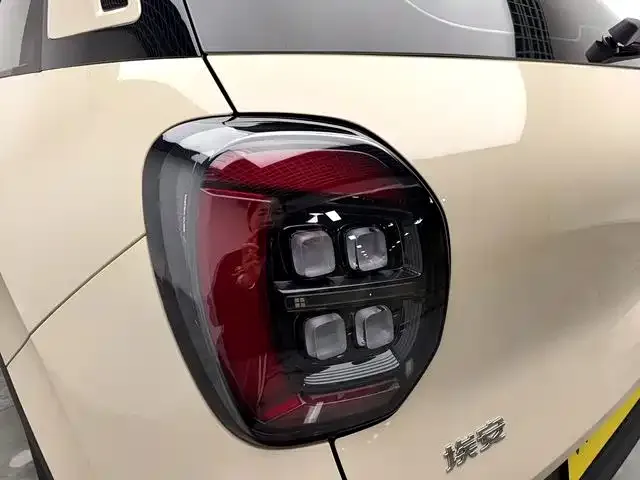 GAC AION UT super — Фото автомобиля 13