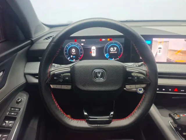 Changan CS75 Plus — Фото автомобиля 15