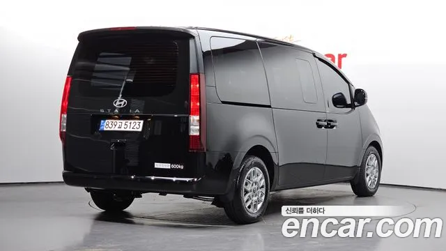 Hyundai Staria — Фото автомобиля 2