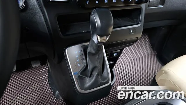 Hyundai Staria Staria Карго 5 мест — Фото автомобиля 9