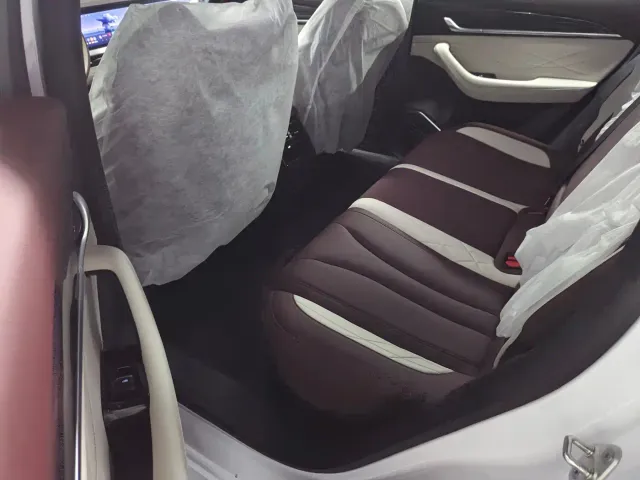 Geely Xingyue L — Фото автомобиля 7