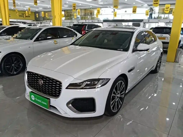 Фотография автомобиля — Jaguar XFL