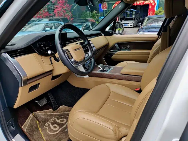 Land Rover Range Rover — Фото автомобиля 7