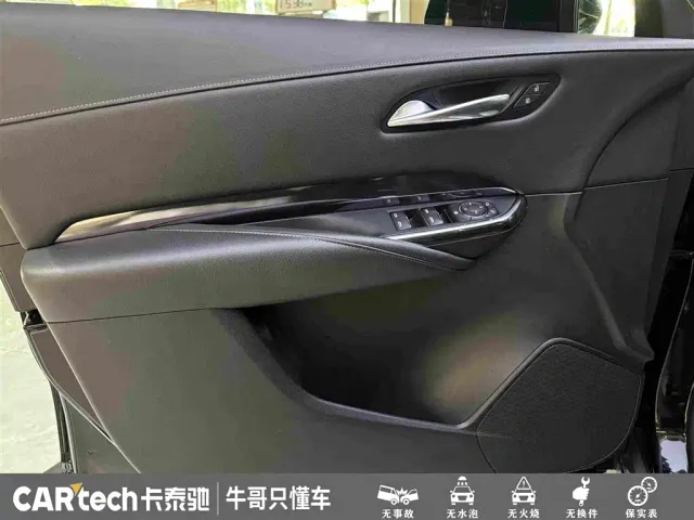Cadillac XT4 — Фото автомобиля 14
