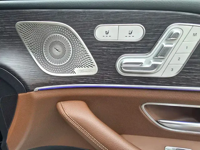 Mercedes-Benz GLE-Class — Фото автомобиля 19