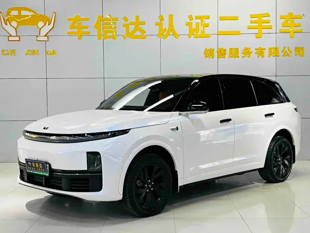 Li Auto L7 — Фото автомобиля 11