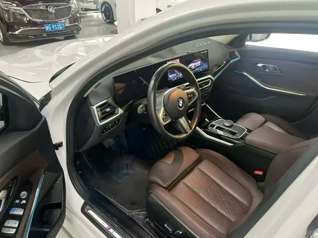 BMW 3 Series — Фото автомобиля 4