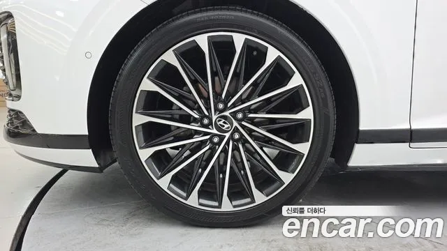 Hyundai Grandeur GN7 — Фото автомобиля 5