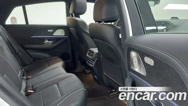 Mercedes-Benz GLE-Class — Фото автомобиля 10