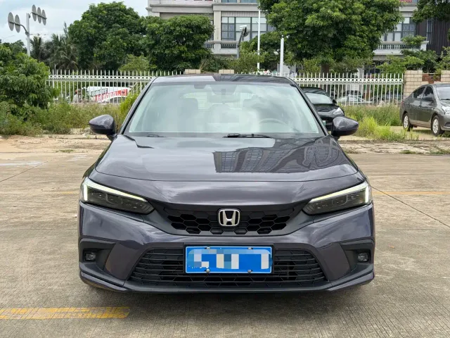 Honda Civic — Фото автомобиля 2