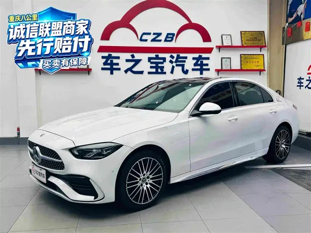 Фотография автомобиля — Mercedes-Benz C-Class