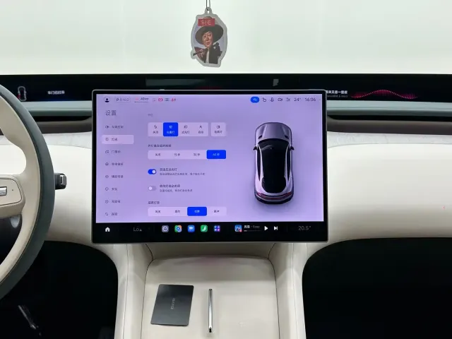 Xiaomi YU7 — Фото автомобиля 25