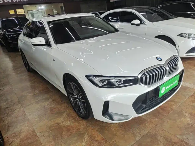 BMW 3 Series — Фото автомобиля 3