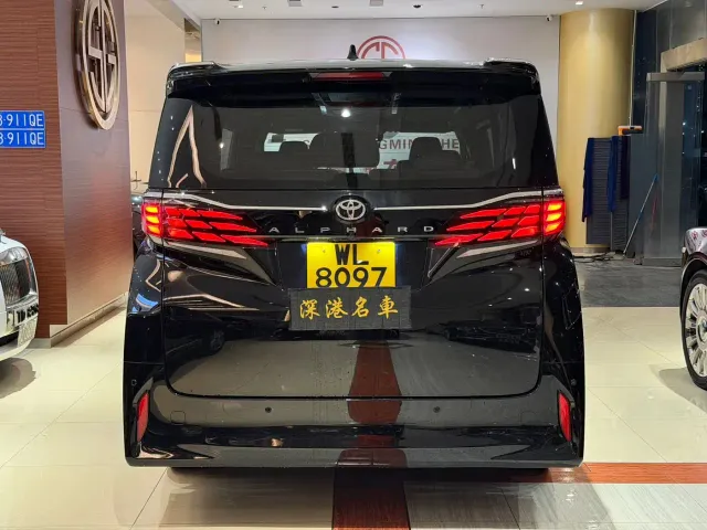 Toyota Alphard — Фото автомобиля 3