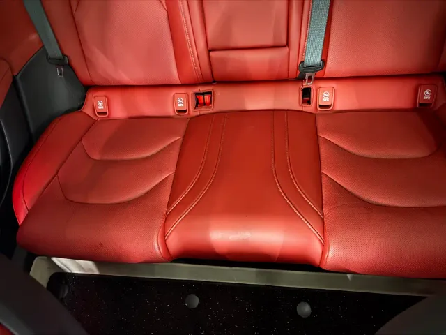 Xiaomi SU7 — Фото автомобиля 8