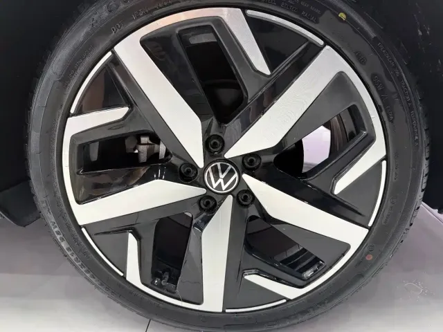 Volkswagen Lamando — Фото автомобиля 7