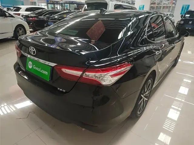 Toyota Camry — Фото автомобиля 6