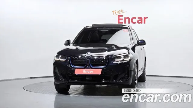 BMW iX3 G08 (2020–2024) — Фото автомобиля 3