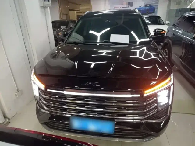 JAC Motors JAC X8 PLUS — Фото автомобиля 2