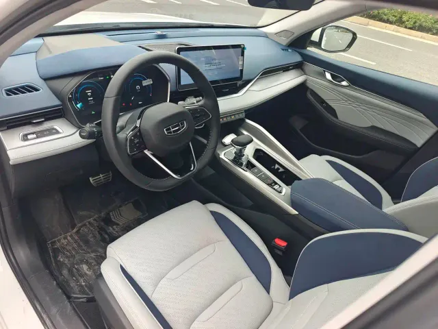 Geely Xingrui — Фото автомобиля 20