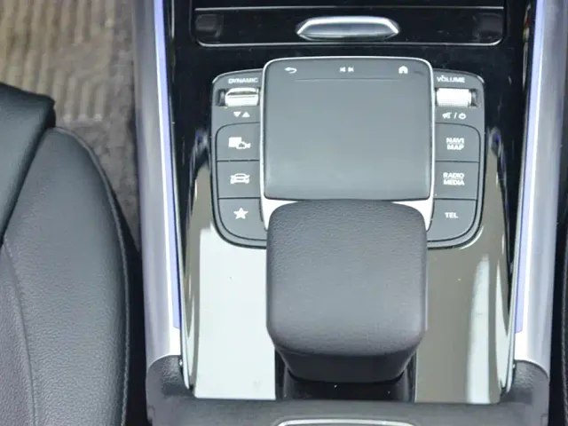 Mercedes-Benz GLA-Class — Фото автомобиля 9