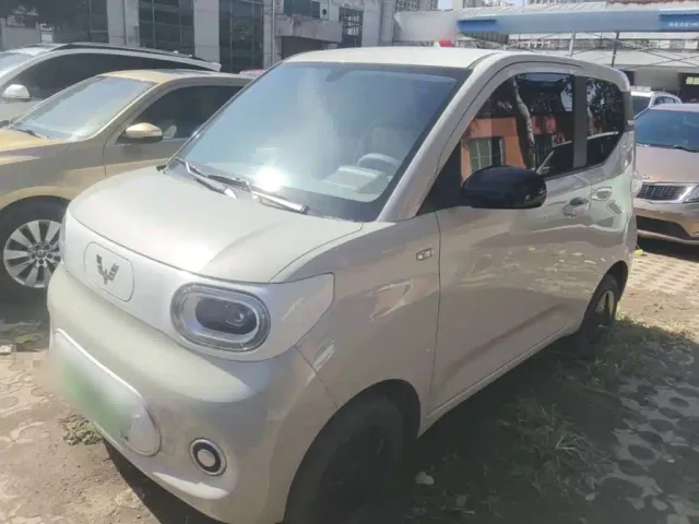 Фотография автомобиля — Wuling Hongguang Mini EV