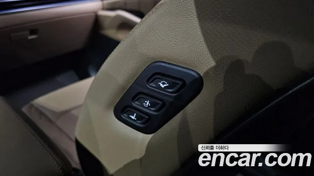 Kia Sorento Новый Sorento 4 поколение Бензин 2.5T 4WD — Фото автомобиля 28